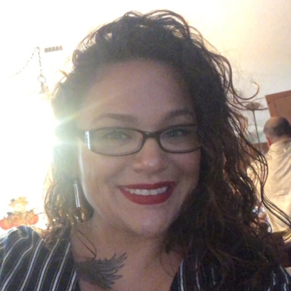 Meet your Posher, Denise